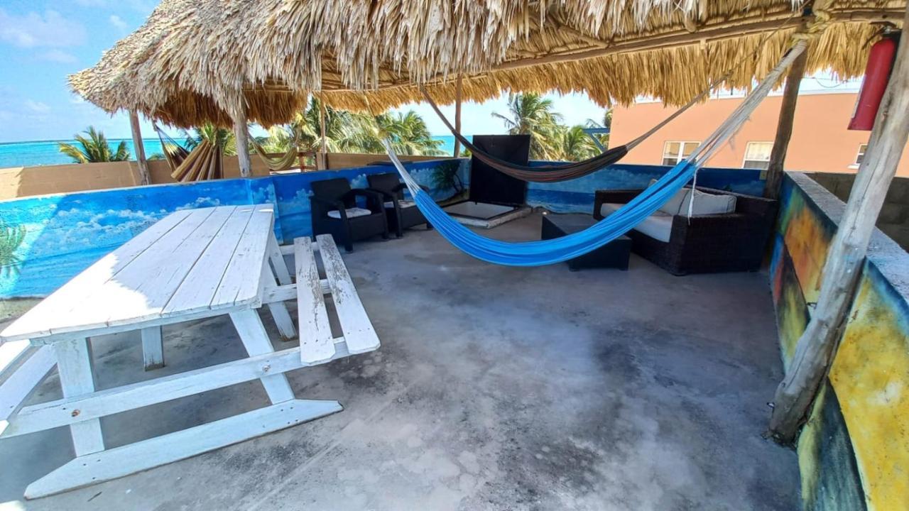 Beach Club Condos At Popeyes Caye Caulker Buitenkant foto