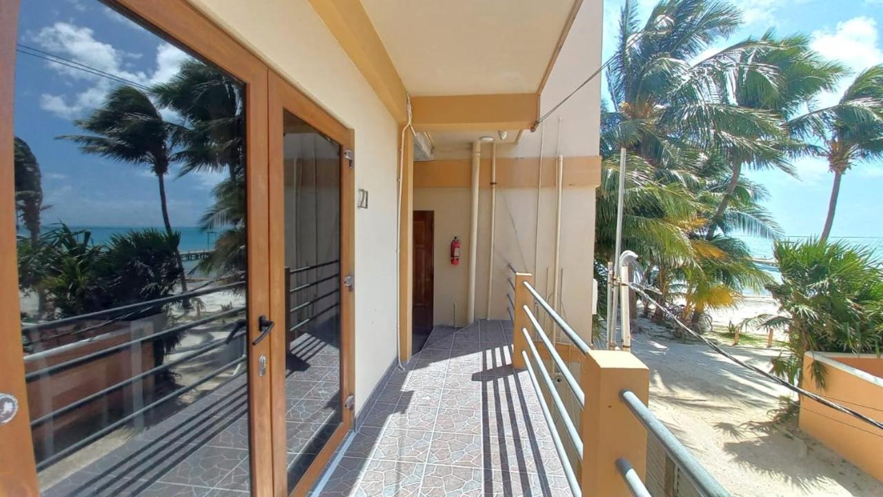 Beach Club Condos At Popeyes Caye Caulker Buitenkant foto