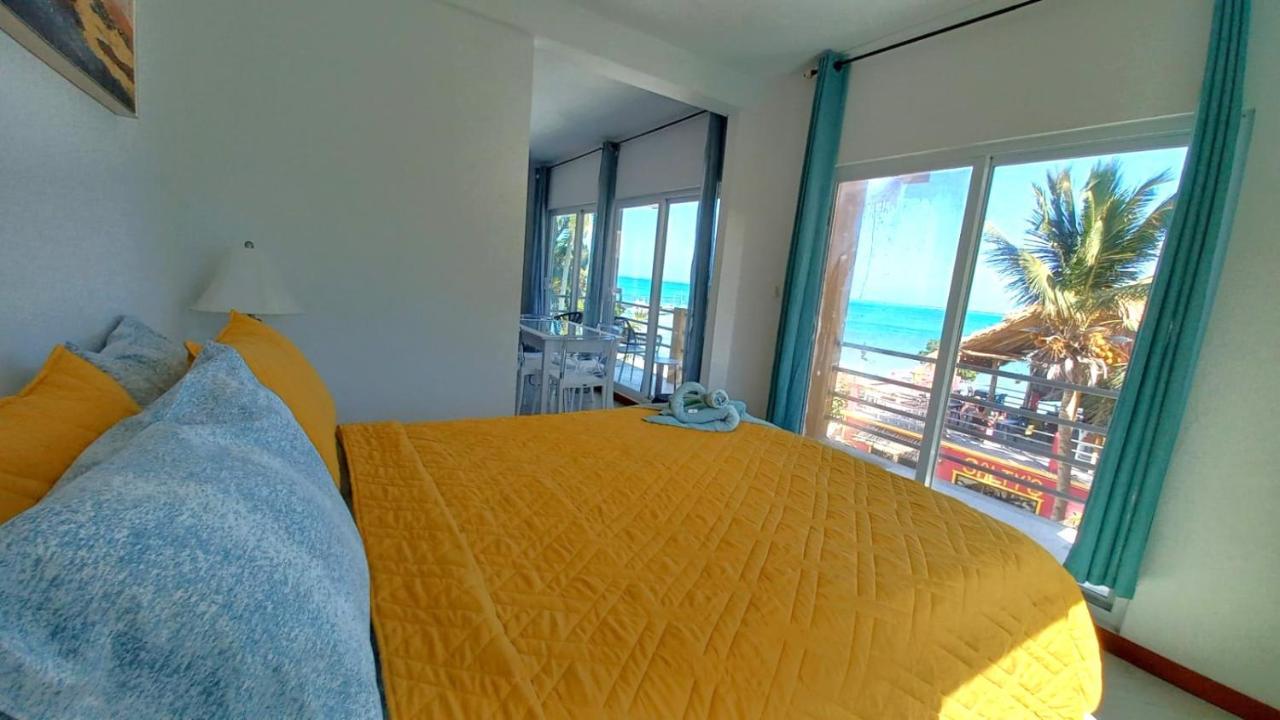 Beach Club Condos At Popeyes Caye Caulker Buitenkant foto